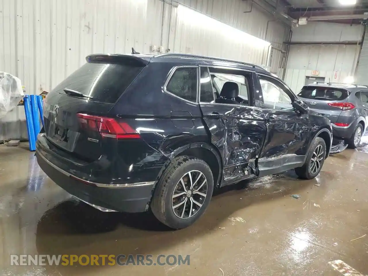 3 Фотография поврежденного автомобиля 3VV2B7AX1MM001377 VOLKSWAGEN TIGUAN 2021