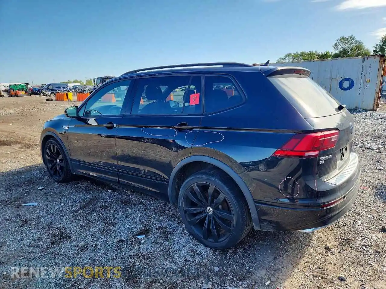 2 Photograph of a damaged car 3VV2B7AX1MM017272 VOLKSWAGEN TIGUAN 2021