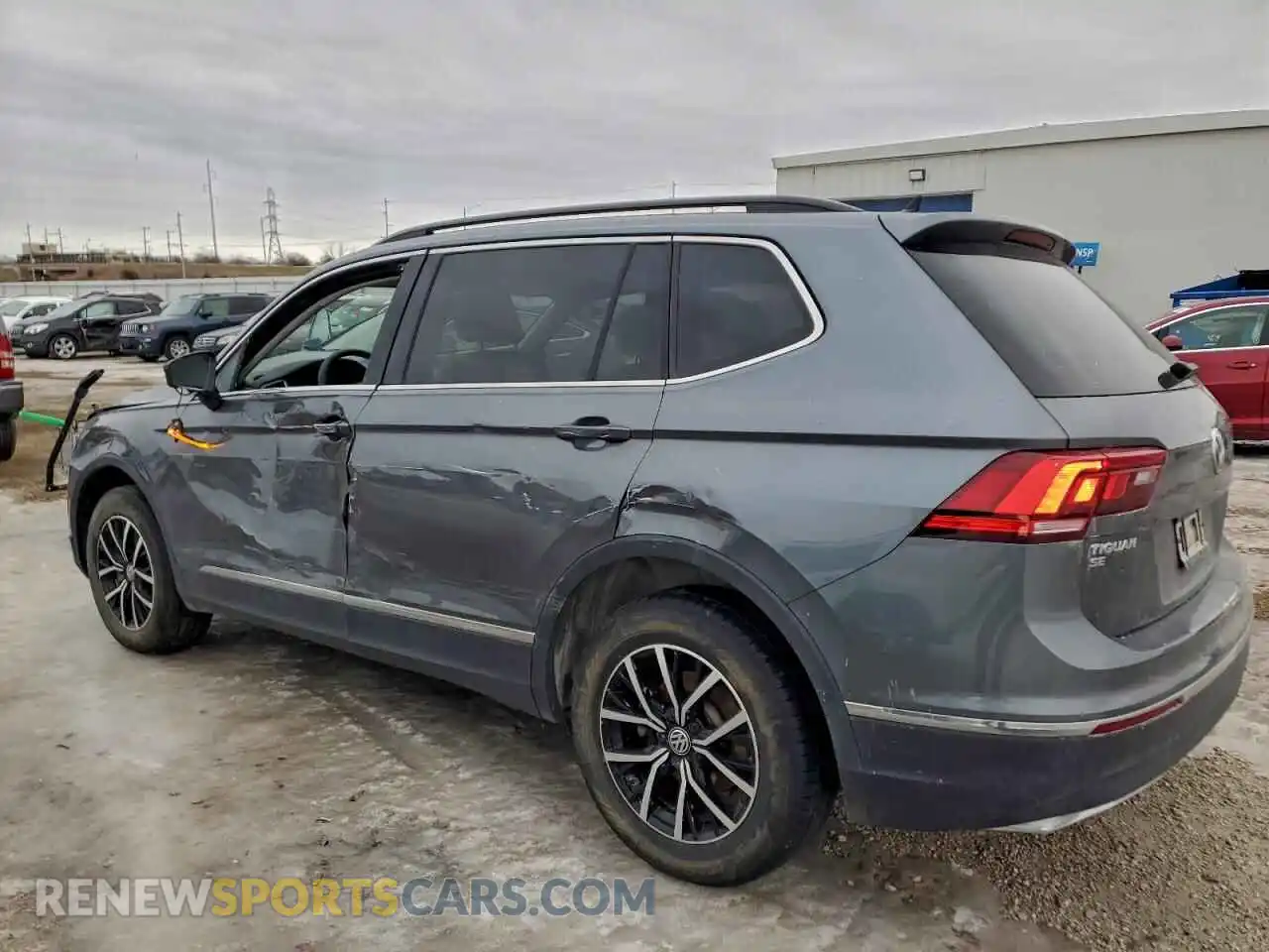 2 Фотография поврежденного автомобиля 3VV2B7AX1MM047937 VOLKSWAGEN TIGUAN 2021