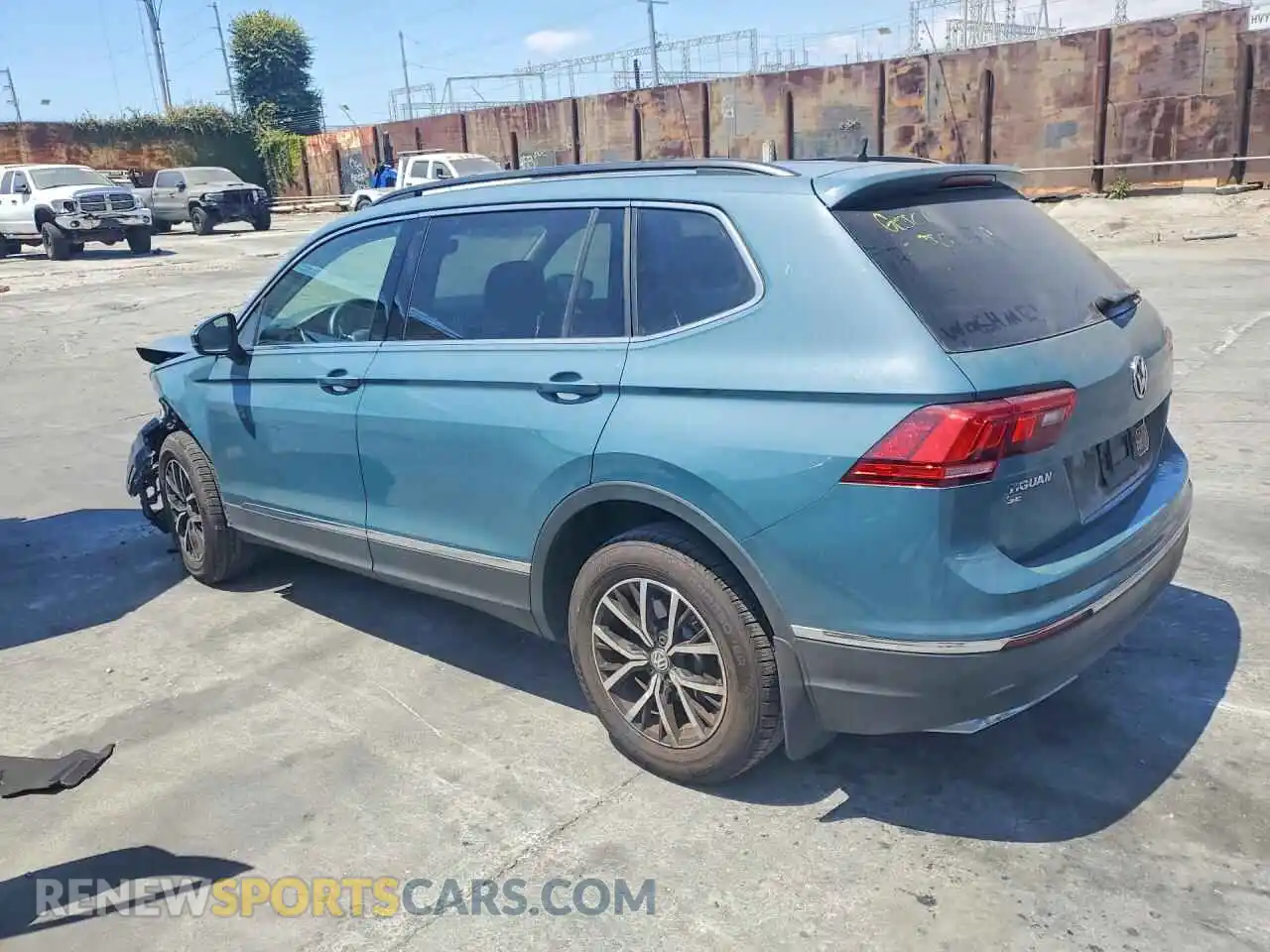 2 Photograph of a damaged car 3VV2B7AX1MM128128 VOLKSWAGEN TIGUAN 2021