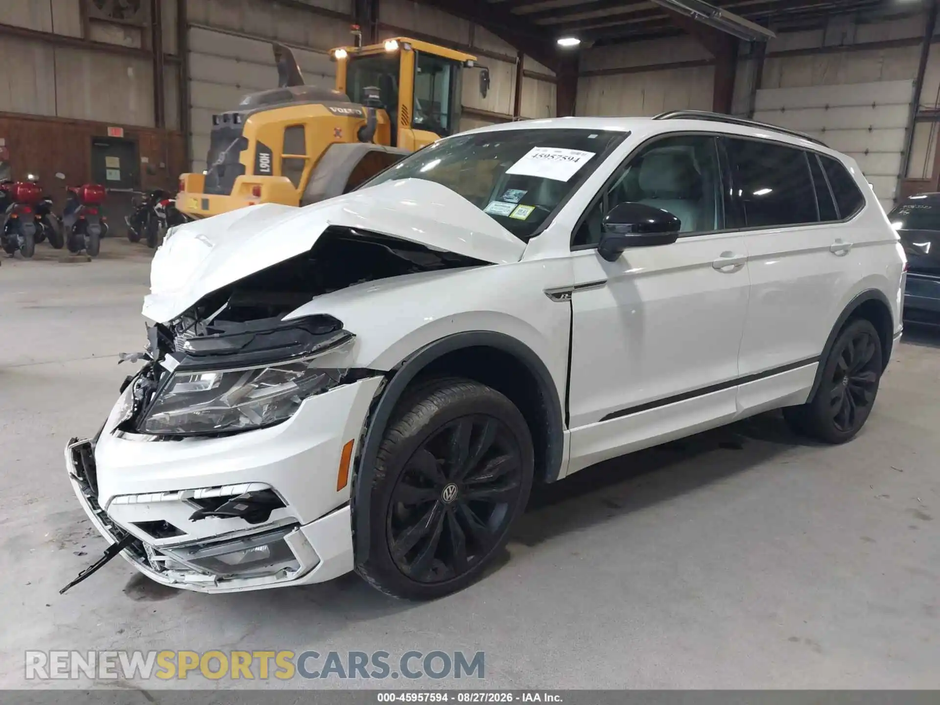 2 Photograph of a damaged car 3VV2B7AX2MM042584 VOLKSWAGEN TIGUAN 2021