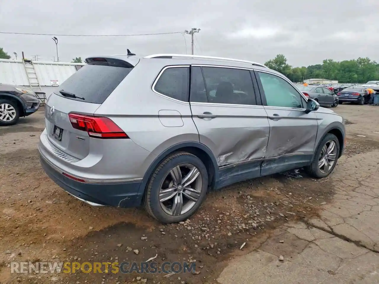 3 Photograph of a damaged car 3VV2B7AX2MM073947 VOLKSWAGEN TIGUAN 2021