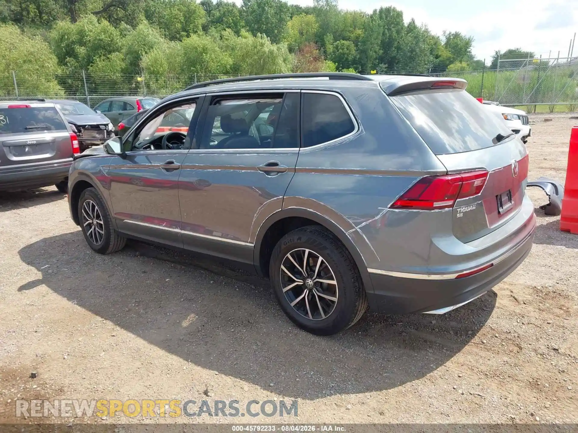 3 fotografías del automóvil dañado 3VV2B7AX2MM092773 VOLKSWAGEN TIGUAN 2021