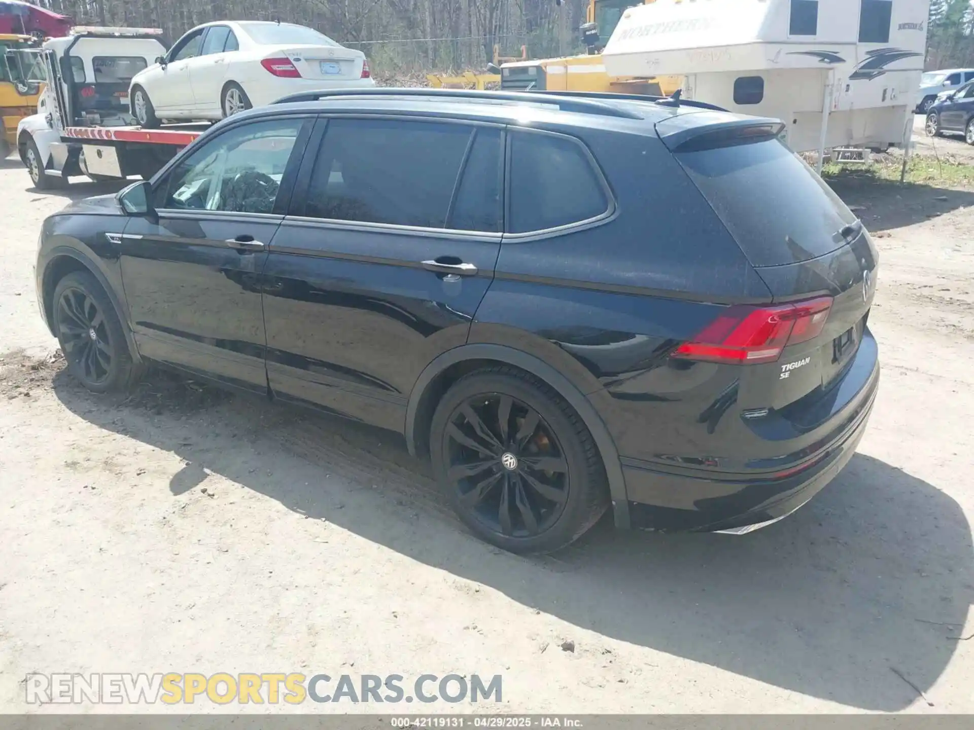 3 Photograph of a damaged car 3VV2B7AX2MM133449 VOLKSWAGEN TIGUAN 2021