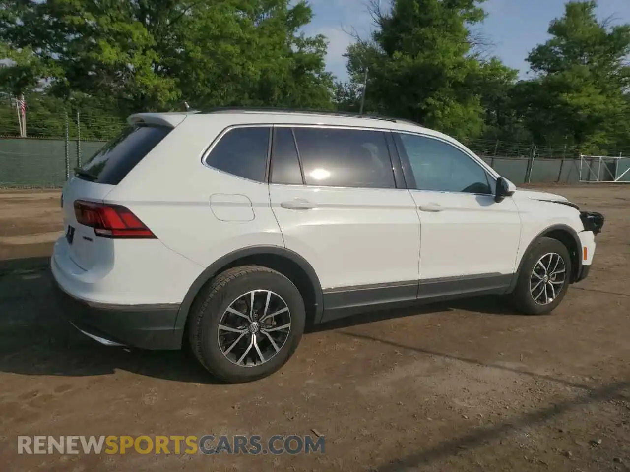3 Photograph of a damaged car 3VV2B7AX3MM153399 VOLKSWAGEN TIGUAN 2021