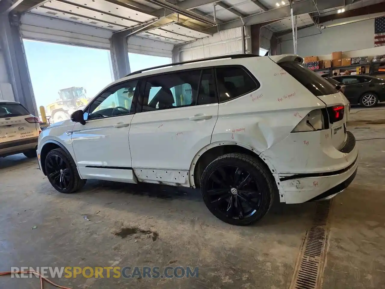 2 Фотография поврежденного автомобиля 3VV2B7AX4MM024510 VOLKSWAGEN TIGUAN 2021