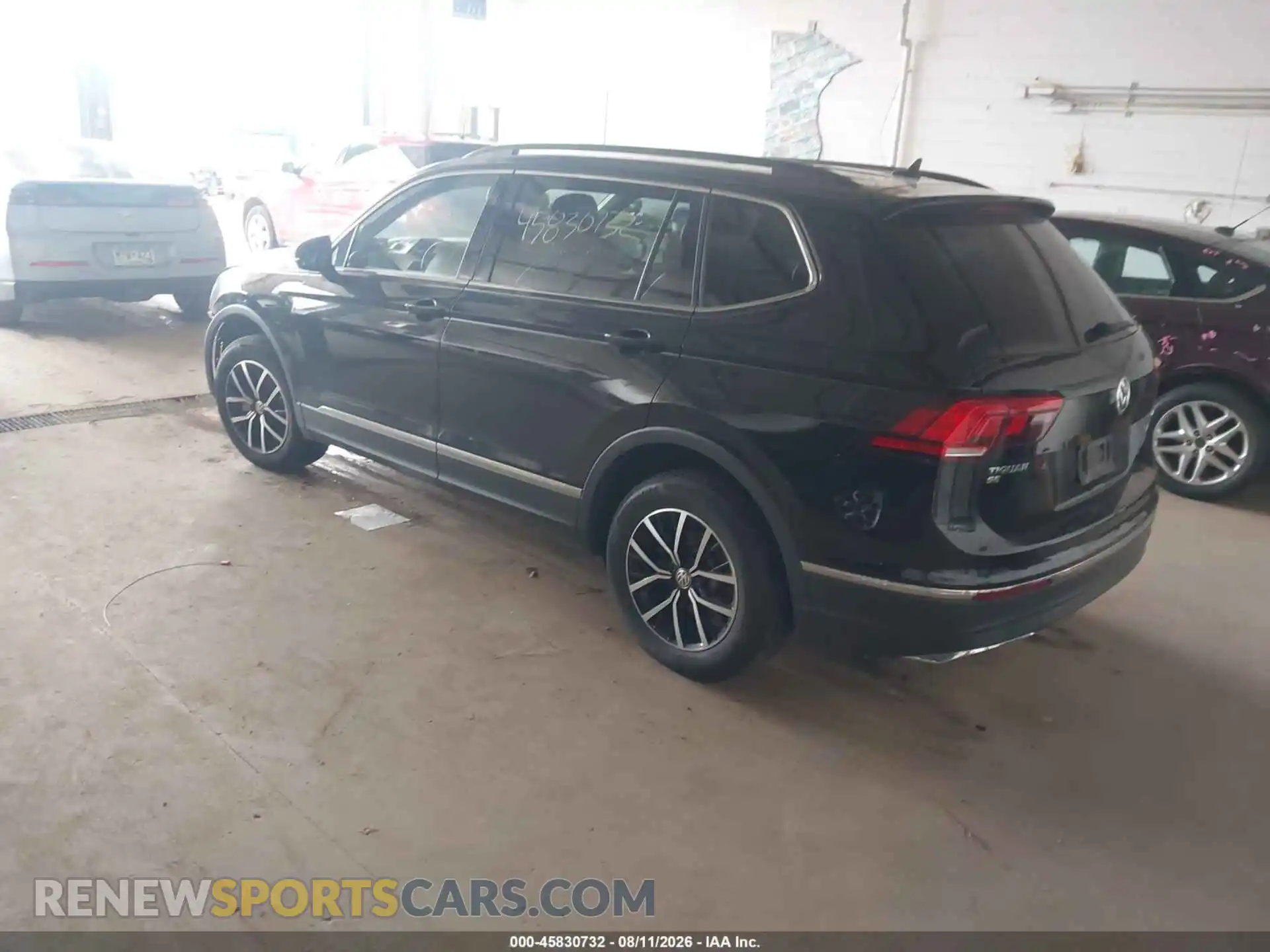 3 Photograph of a damaged car 3VV2B7AX4MM088093 VOLKSWAGEN TIGUAN 2021