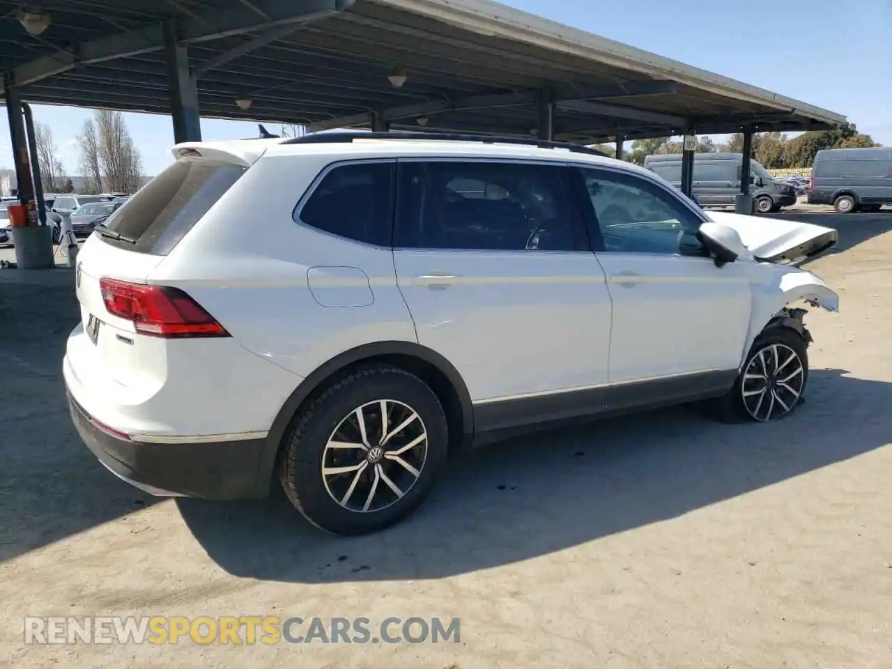 3 Photograph of a damaged car 3VV2B7AX4MM097117 VOLKSWAGEN TIGUAN 2021