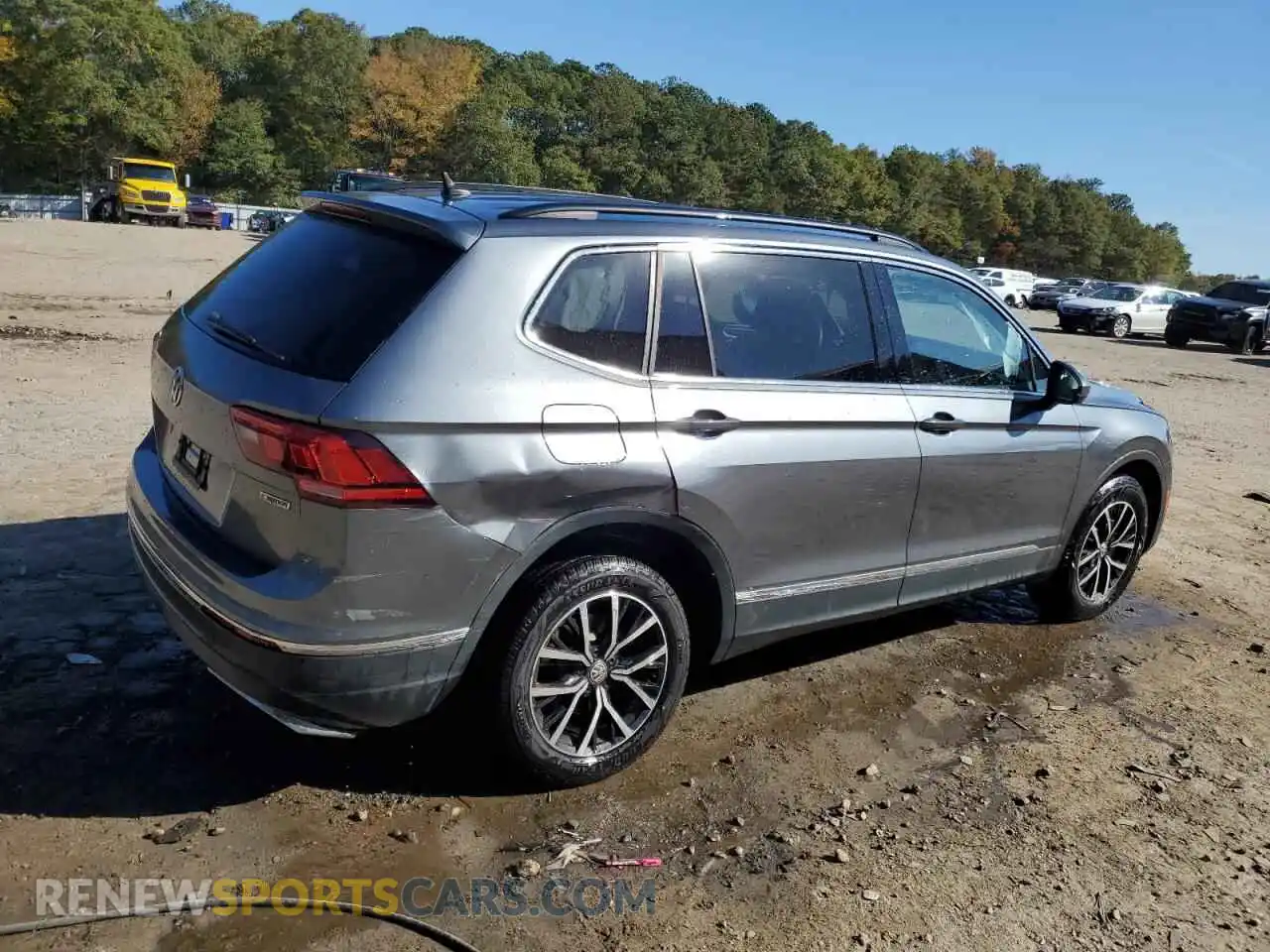 3 Photograph of a damaged car 3VV2B7AX4MM099868 VOLKSWAGEN TIGUAN 2021