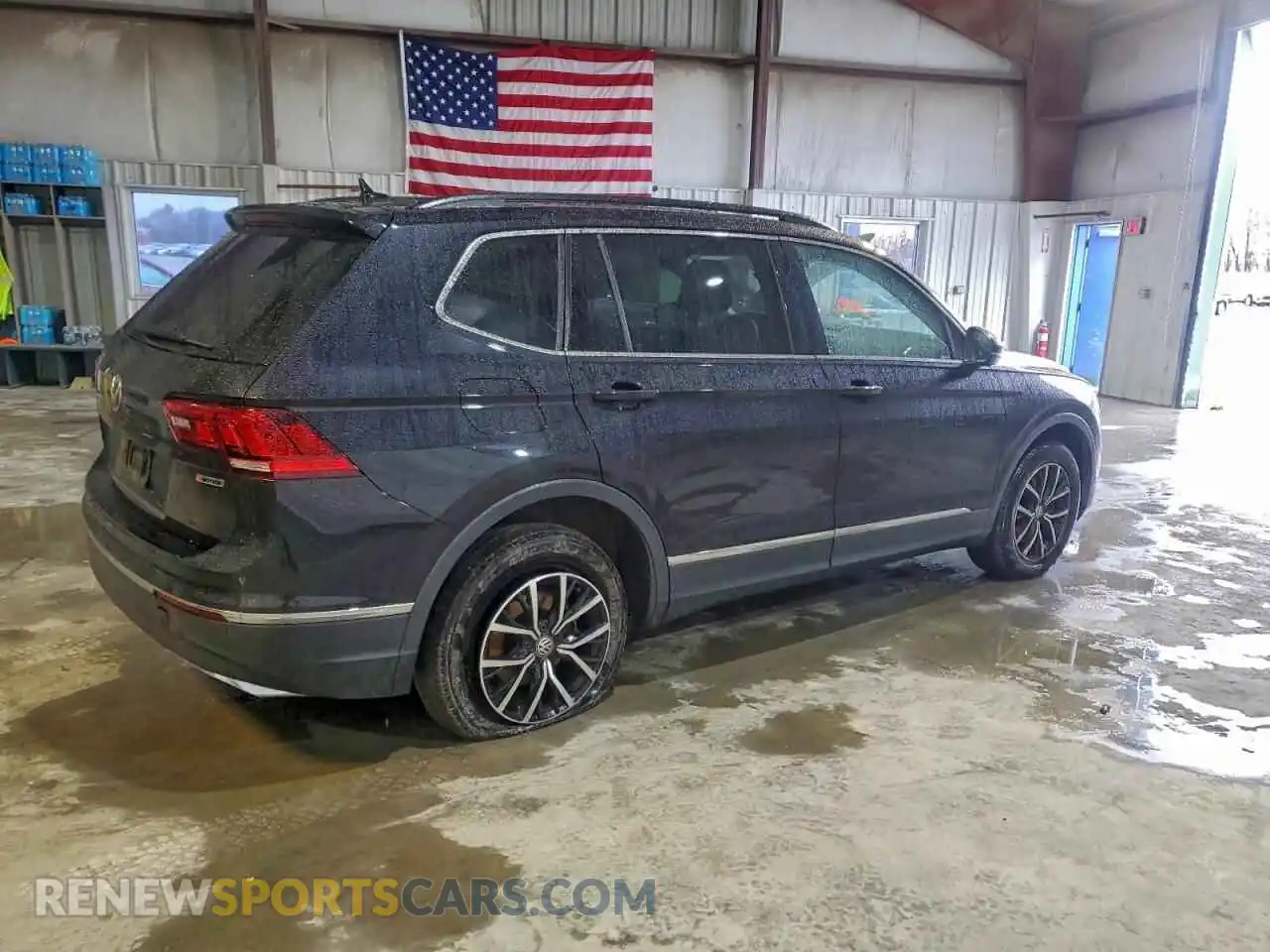 3 Photograph of a damaged car 3VV2B7AX5MM093061 VOLKSWAGEN TIGUAN 2021