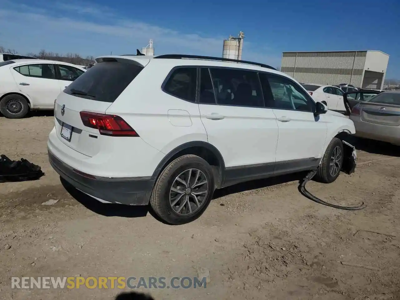 3 fotografías del automóvil dañado 3VV2B7AX6MM040062 VOLKSWAGEN TIGUAN 2021