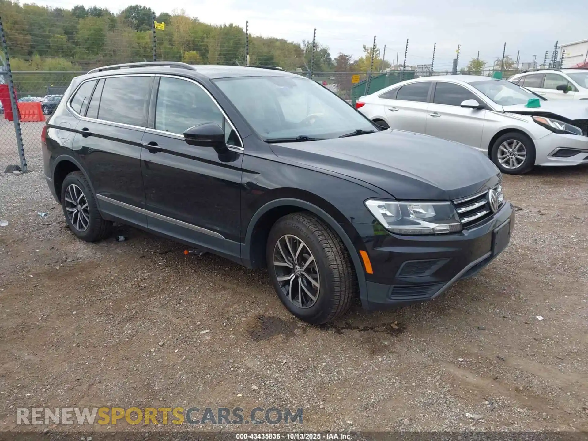 1 Photograph of a damaged car 3VV2B7AX6MM069268 VOLKSWAGEN TIGUAN 2021