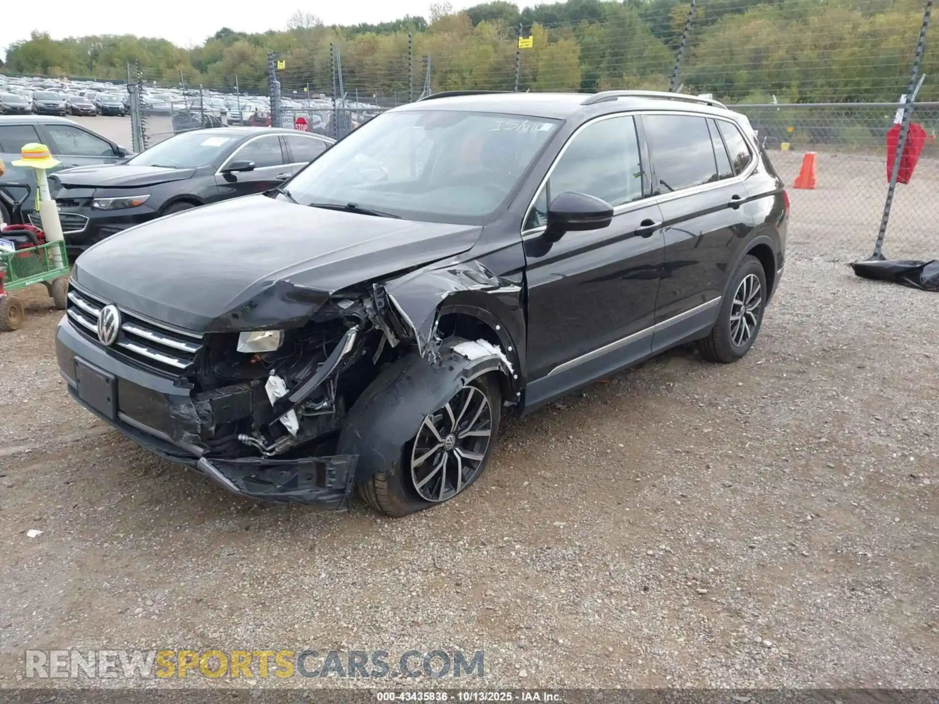 2 Photograph of a damaged car 3VV2B7AX6MM069268 VOLKSWAGEN TIGUAN 2021