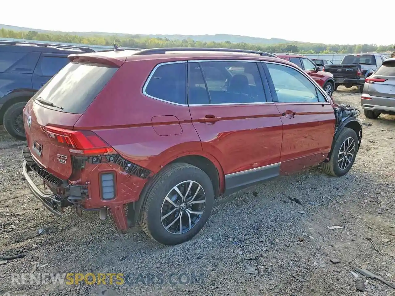 3 Фотография поврежденного автомобиля 3VV2B7AX6MM100079 VOLKSWAGEN TIGUAN 2021