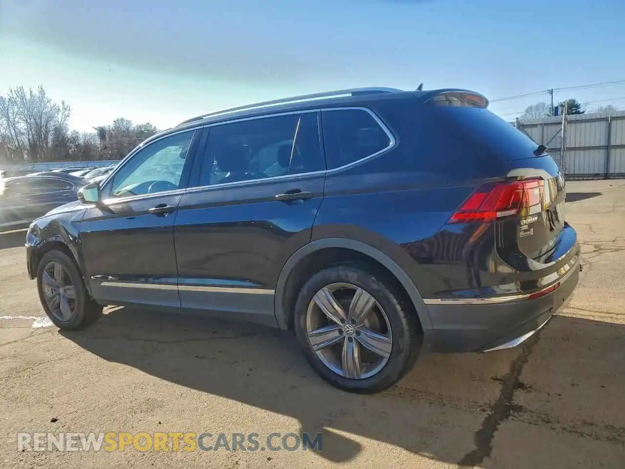 2 Photograph of a damaged car 3VV2B7AX7MM005532 VOLKSWAGEN TIGUAN 2021
