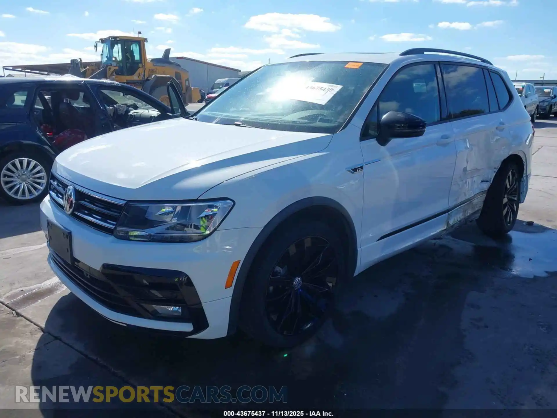 2 Photograph of a damaged car 3VV2B7AX7MM042015 VOLKSWAGEN TIGUAN 2021