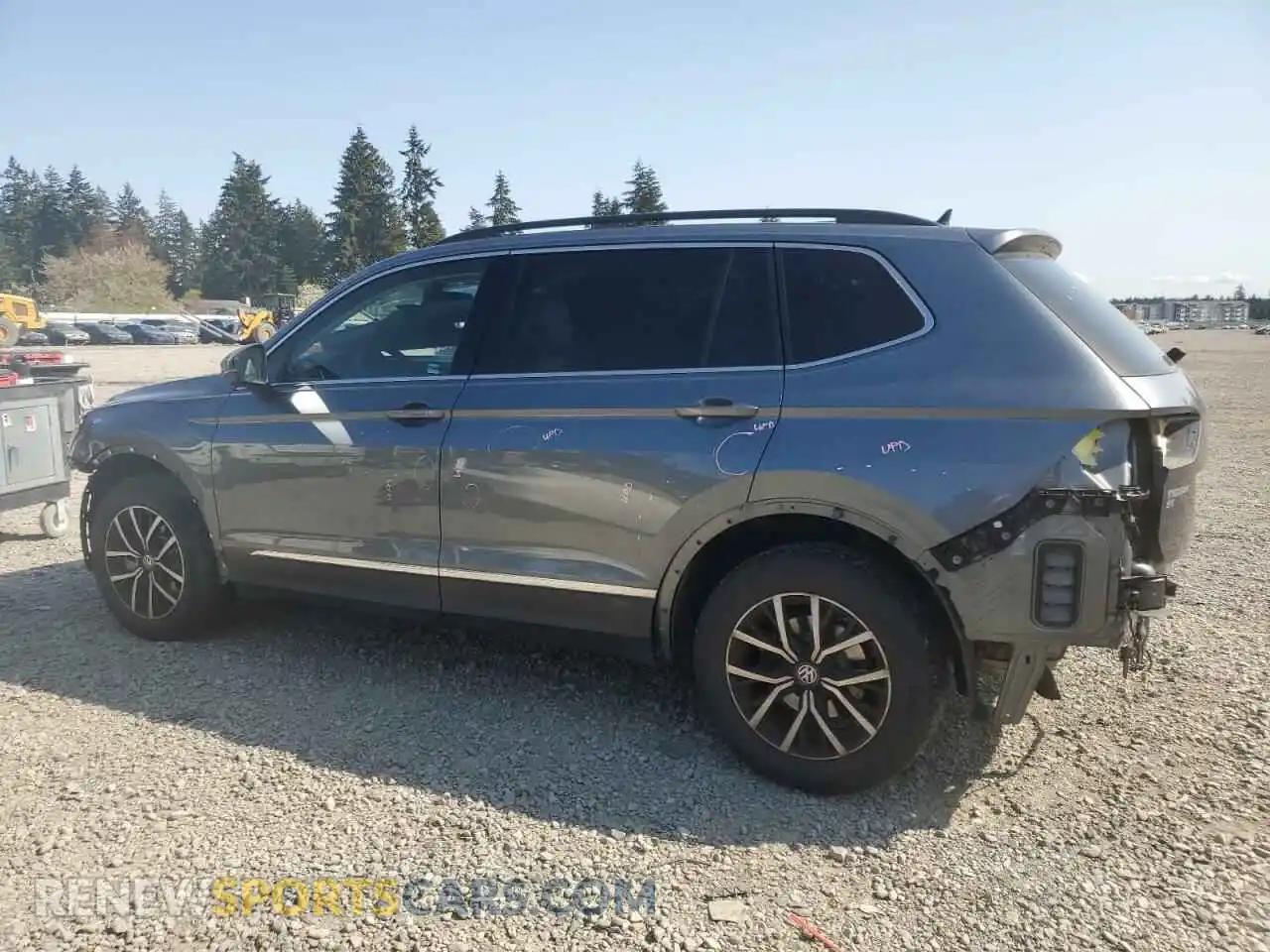 2 Photograph of a damaged car 3VV2B7AX8MM007743 VOLKSWAGEN TIGUAN 2021