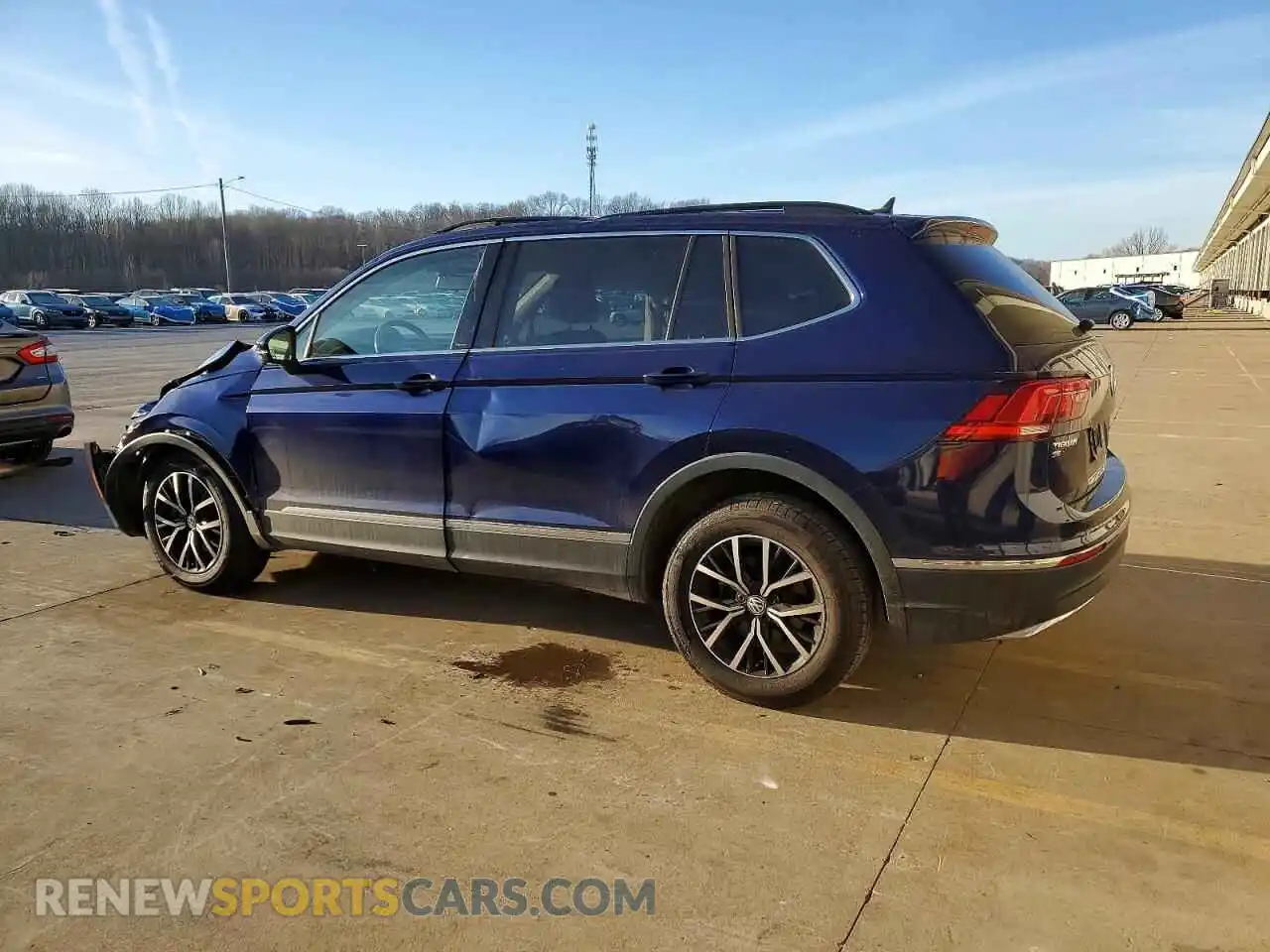2 Photograph of a damaged car 3VV2B7AX8MM097007 VOLKSWAGEN TIGUAN 2021