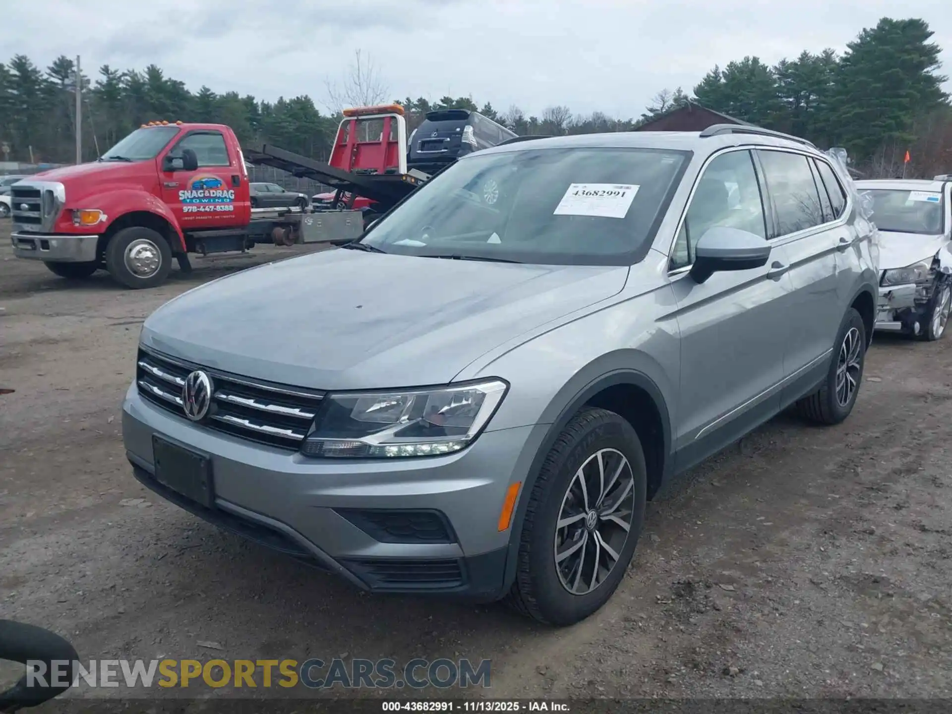 2 Photograph of a damaged car 3VV2B7AX8MM131978 VOLKSWAGEN TIGUAN 2021