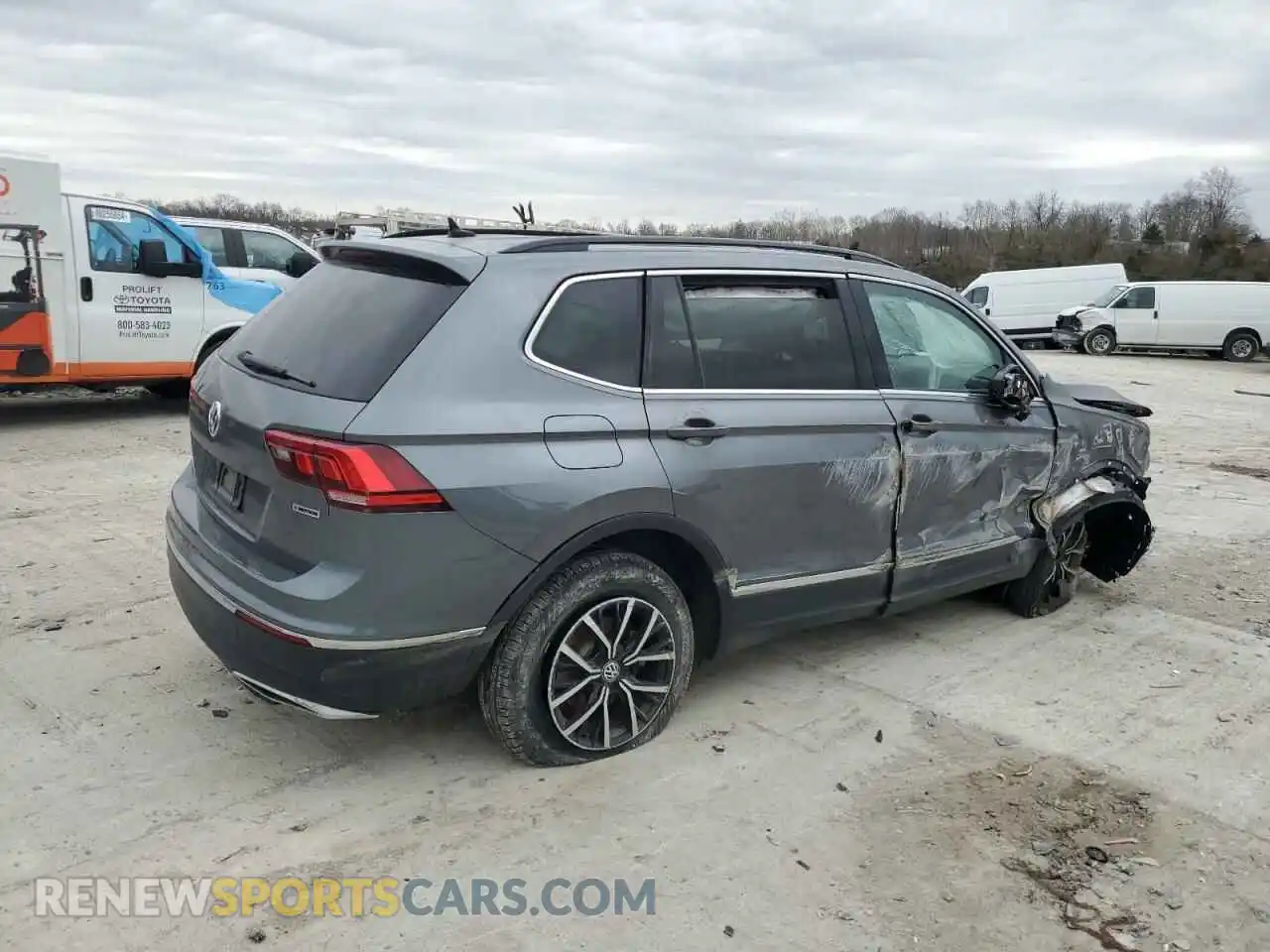 3 Photograph of a damaged car 3VV2B7AX8MM146920 VOLKSWAGEN TIGUAN 2021