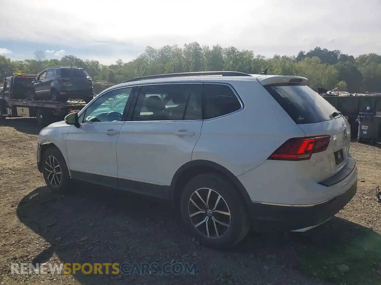 2 Photograph of a damaged car 3VV2B7AX9MM004382 VOLKSWAGEN TIGUAN 2021
