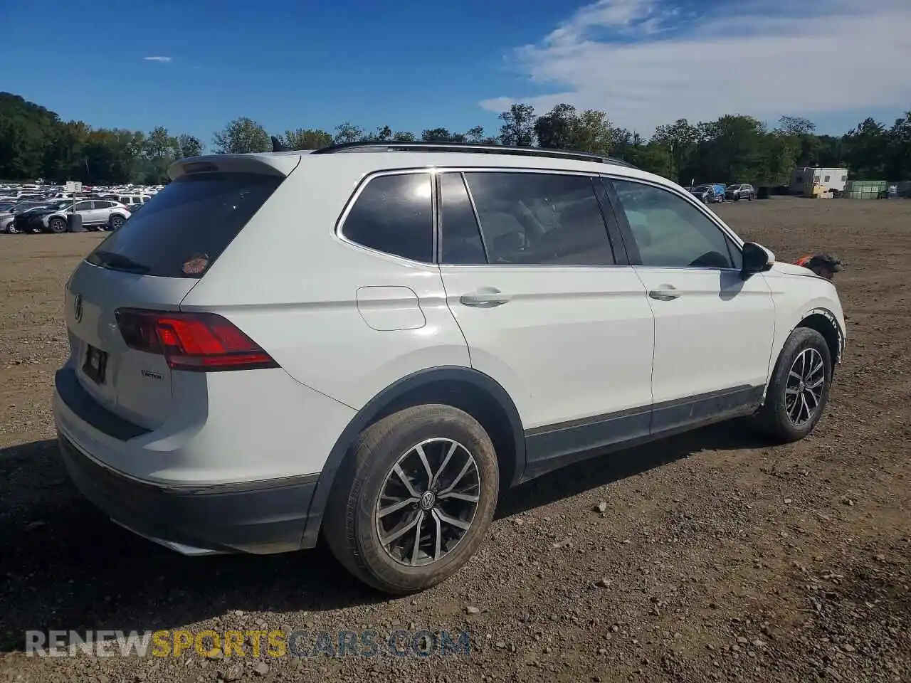 3 Photograph of a damaged car 3VV2B7AX9MM004382 VOLKSWAGEN TIGUAN 2021