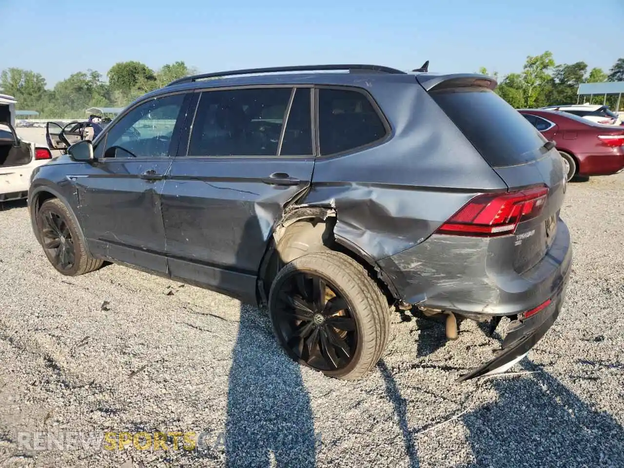 2 Photograph of a damaged car 3VV3B7AX0MM010642 VOLKSWAGEN TIGUAN 2021