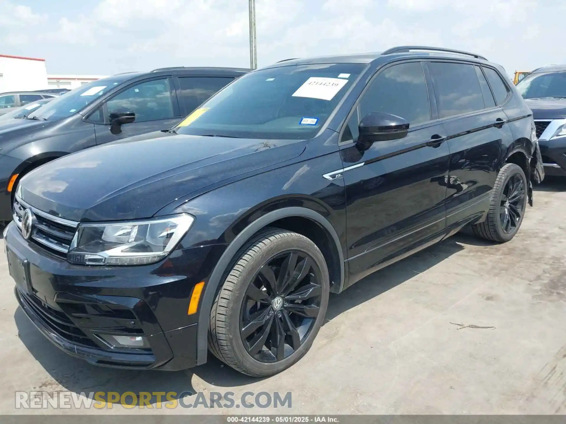 2 Photograph of a damaged car 3VV3B7AX0MM047478 VOLKSWAGEN TIGUAN 2021