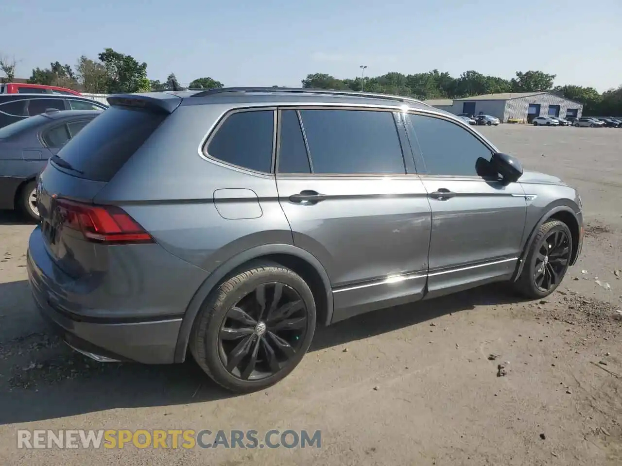 3 Photograph of a damaged car 3VV3B7AX0MM144681 VOLKSWAGEN TIGUAN 2021
