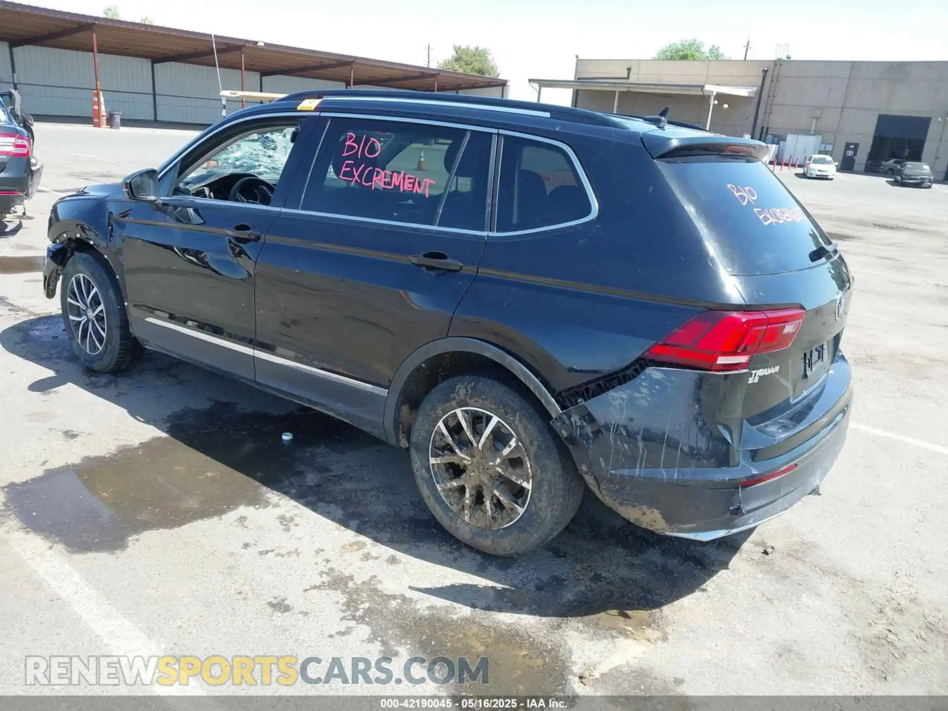 3 Photograph of a damaged car 3VV3B7AX1MM009970 VOLKSWAGEN TIGUAN 2021