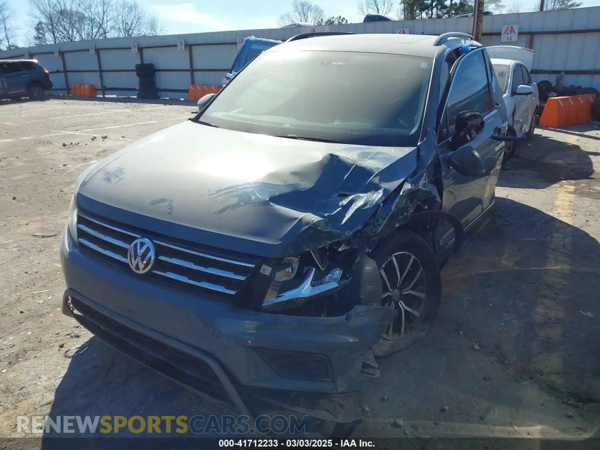 2 Photograph of a damaged car 3VV3B7AX1MM023903 VOLKSWAGEN TIGUAN 2021