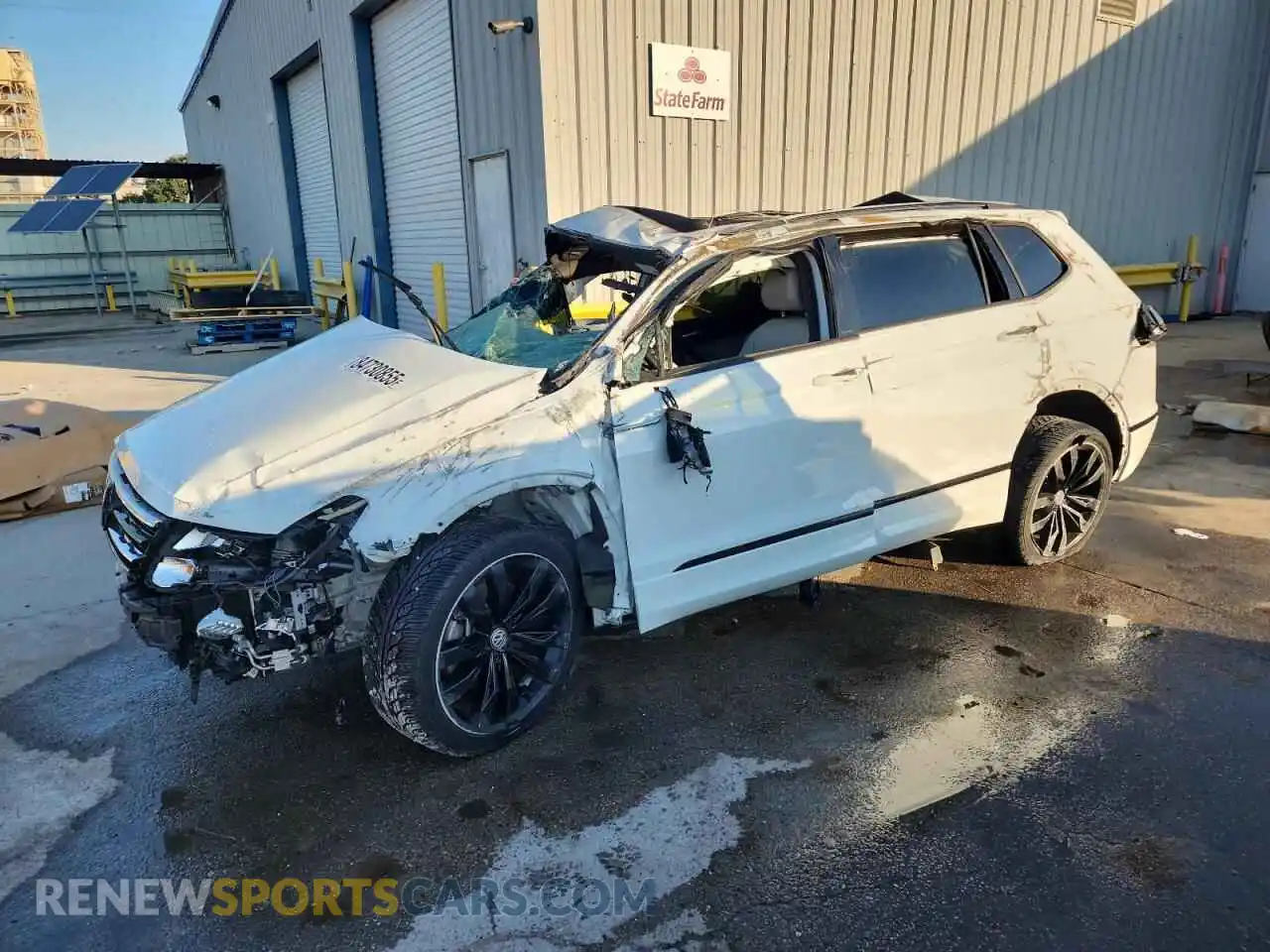 1 Photograph of a damaged car 3VV3B7AX1MM050809 VOLKSWAGEN TIGUAN 2021