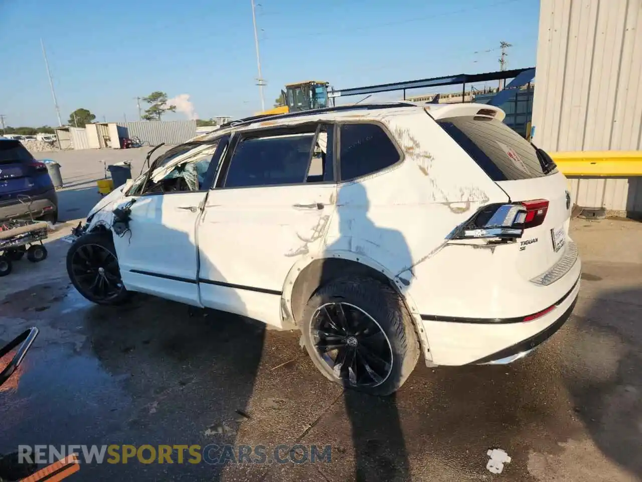 2 Photograph of a damaged car 3VV3B7AX1MM050809 VOLKSWAGEN TIGUAN 2021