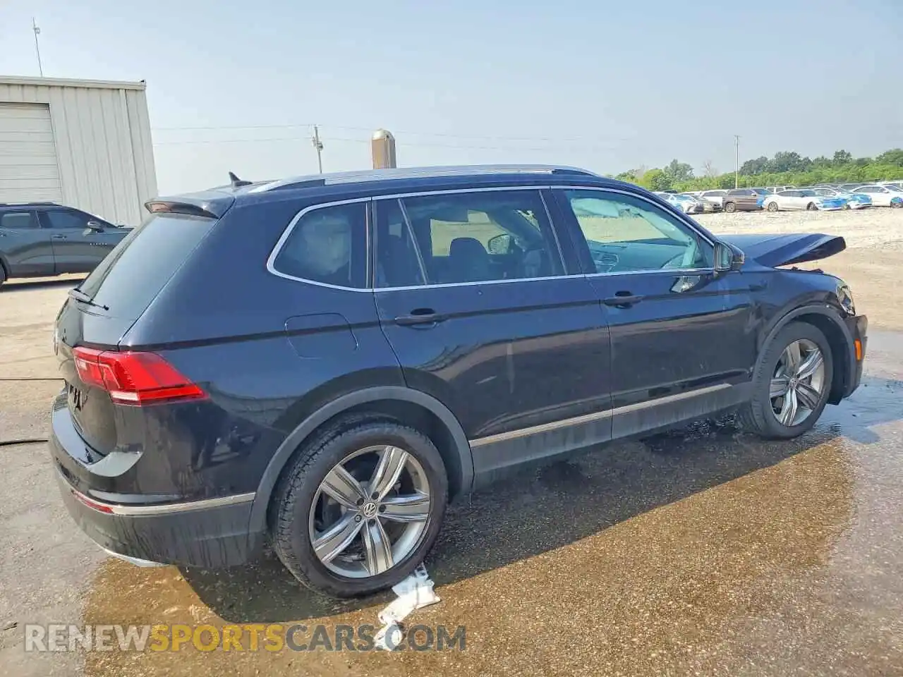 3 Photograph of a damaged car 3VV3B7AX1MM075029 VOLKSWAGEN TIGUAN 2021