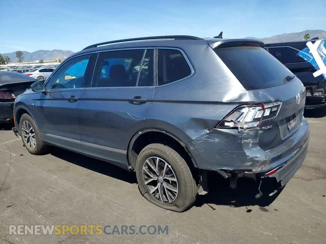 2 Photograph of a damaged car 3VV3B7AX1MM119207 VOLKSWAGEN TIGUAN 2021