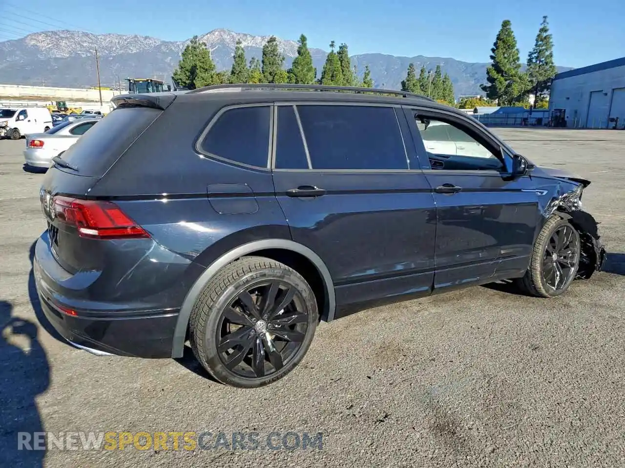 3 Photograph of a damaged car 3VV3B7AX1MM145077 VOLKSWAGEN TIGUAN 2021