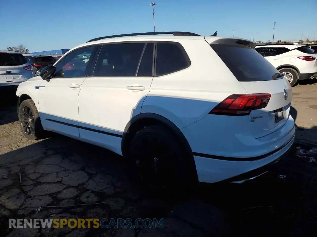 2 Photograph of a damaged car 3VV3B7AX2MM006298 VOLKSWAGEN TIGUAN 2021