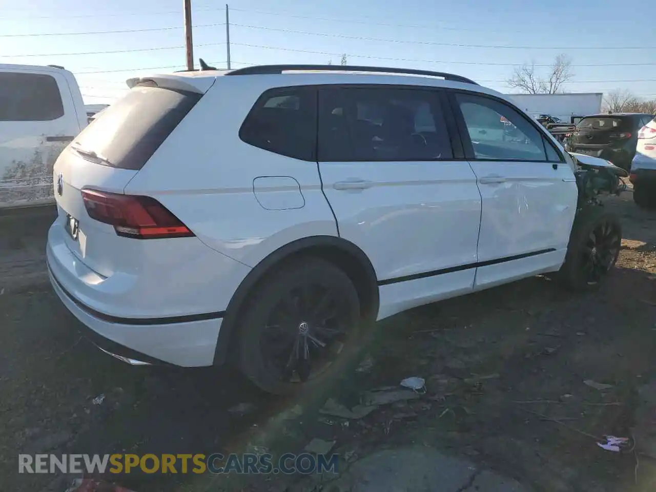 3 Photograph of a damaged car 3VV3B7AX2MM006298 VOLKSWAGEN TIGUAN 2021