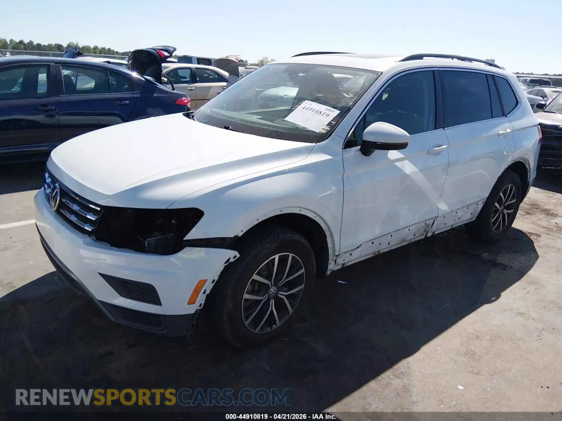 2 Photograph of a damaged car 3VV3B7AX2MM021836 VOLKSWAGEN TIGUAN 2021