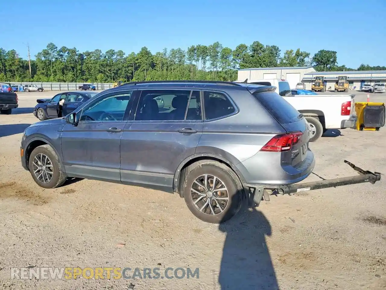 2 Photograph of a damaged car 3VV3B7AX2MM123735 VOLKSWAGEN TIGUAN 2021