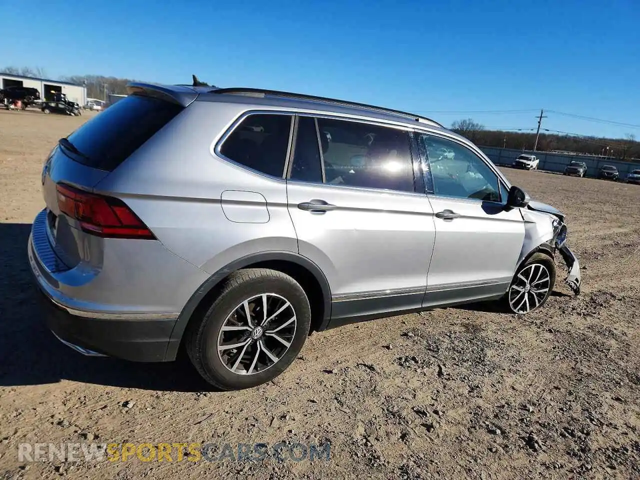 3 Photograph of a damaged car 3VV3B7AX2MM144522 VOLKSWAGEN TIGUAN 2021