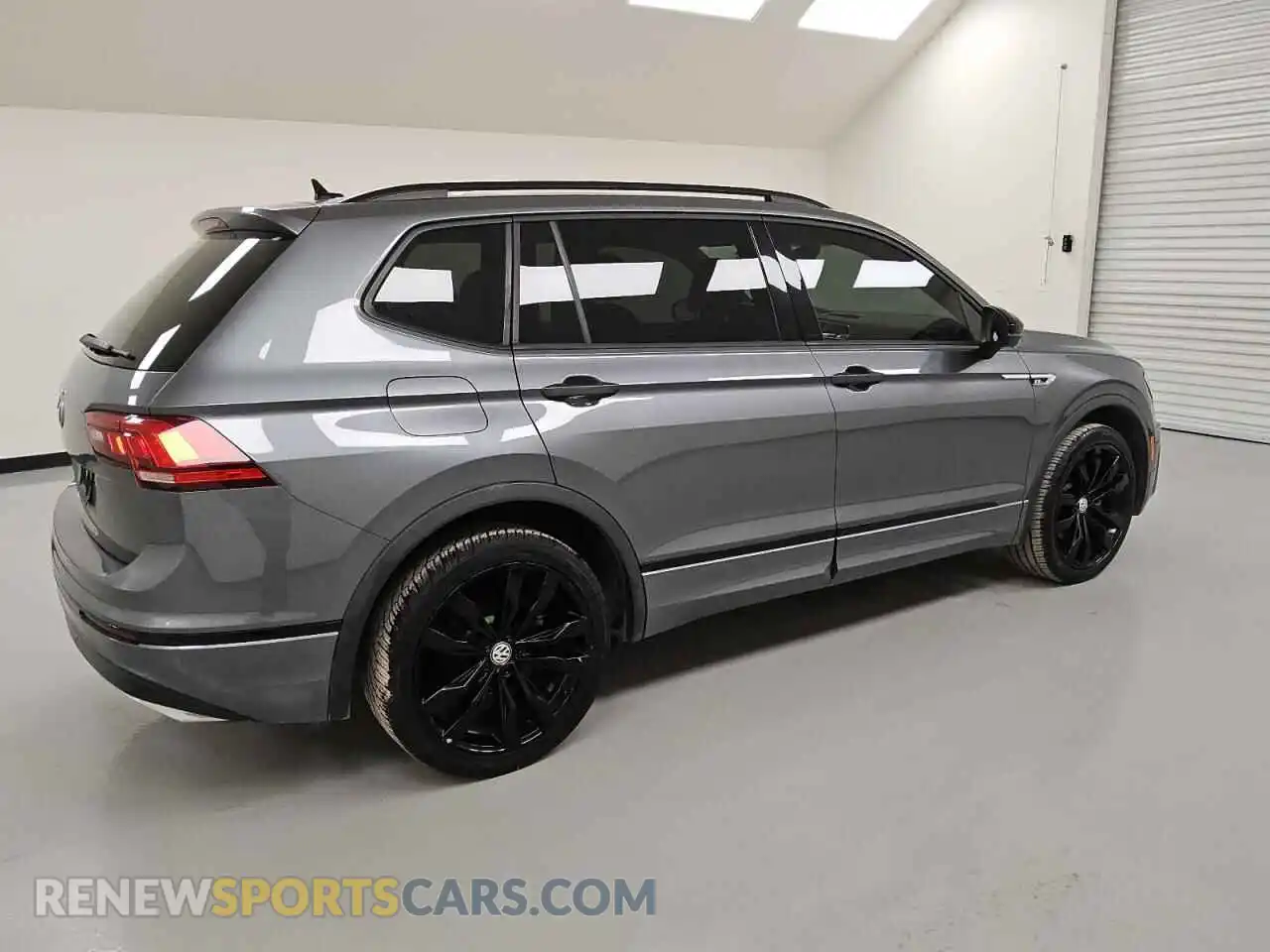 3 Photograph of a damaged car 3VV3B7AX2MM148487 VOLKSWAGEN TIGUAN 2021