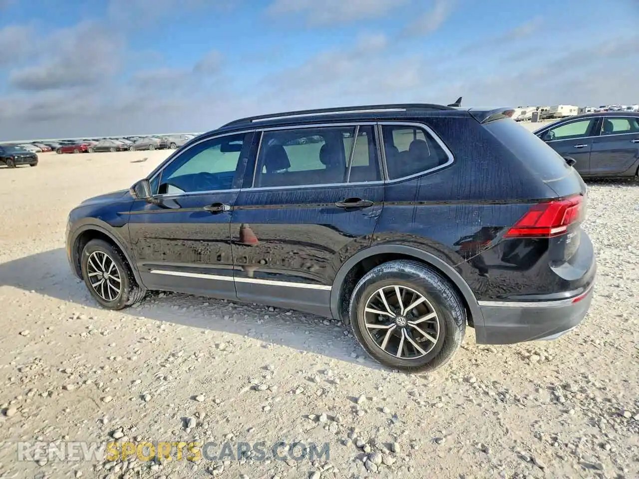 2 Photograph of a damaged car 3VV3B7AX3MM007489 VOLKSWAGEN TIGUAN 2021