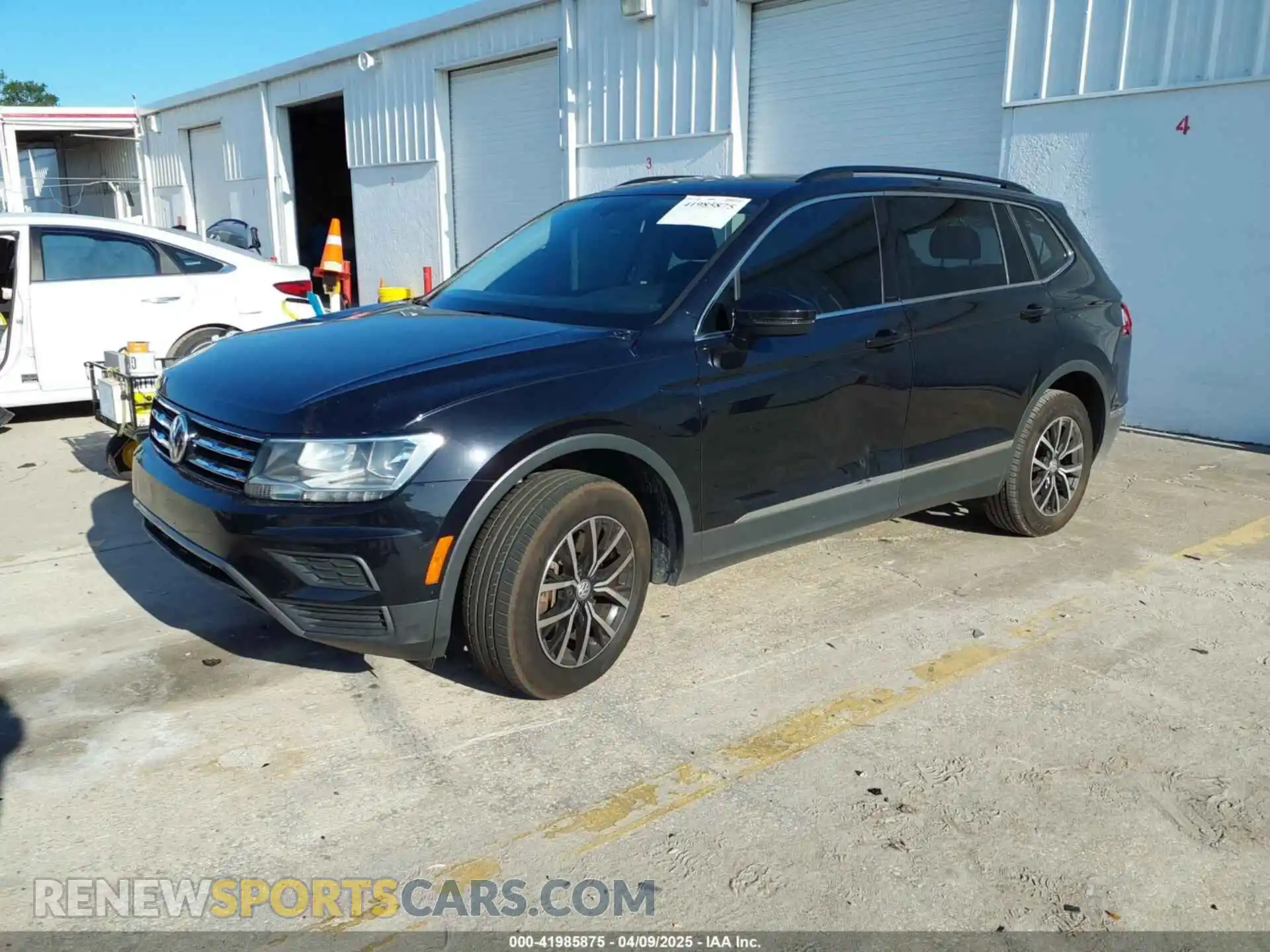 2 Photograph of a damaged car 3VV3B7AX4MM115359 VOLKSWAGEN TIGUAN 2021