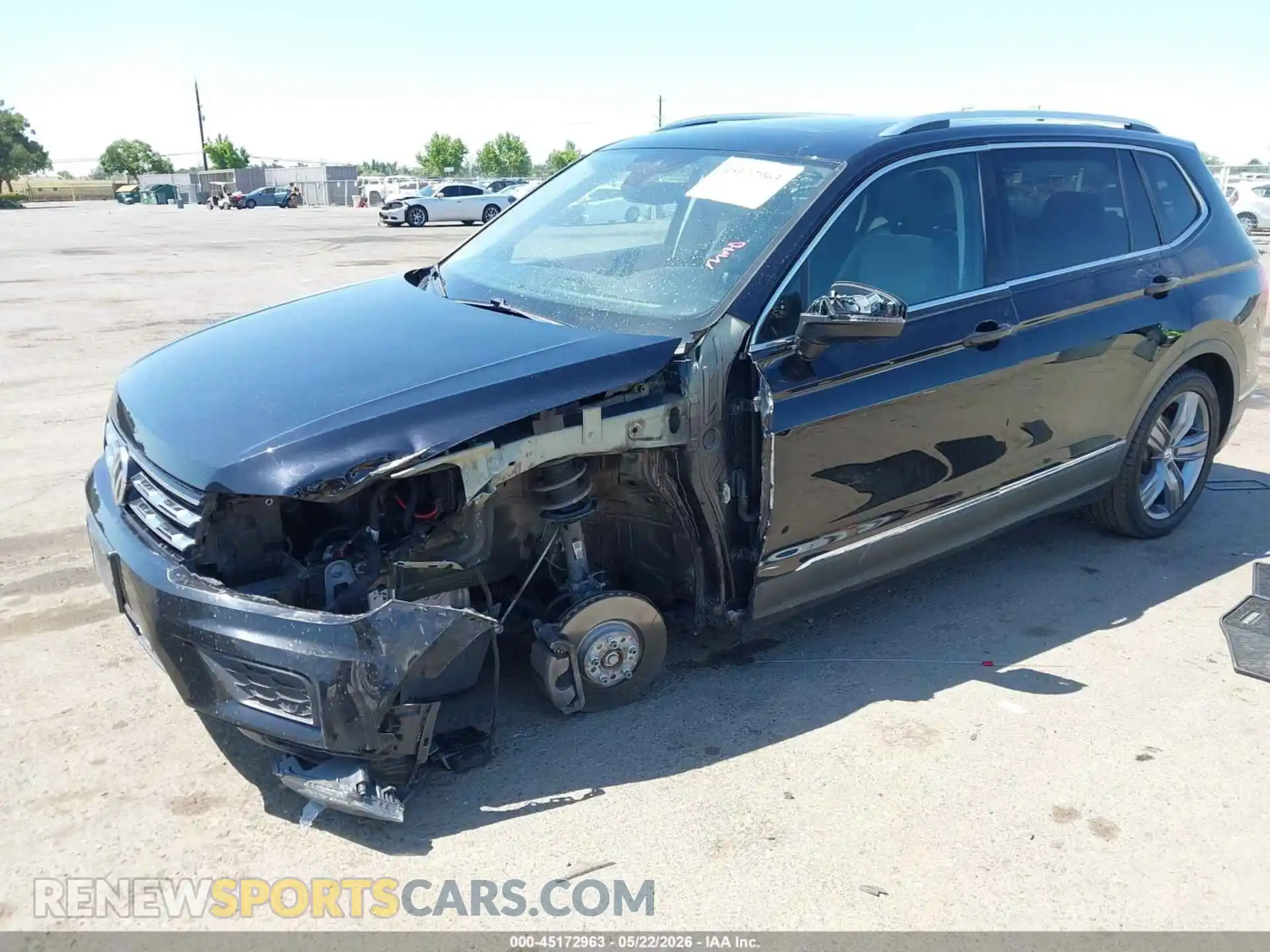 2 fotografías del automóvil dañado 3VV3B7AX4MM136969 VOLKSWAGEN TIGUAN 2021