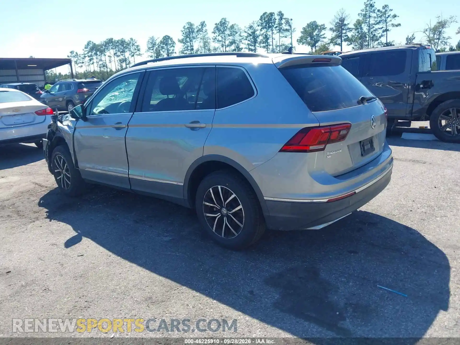 3 Photograph of a damaged car 3VV3B7AX5MM063661 VOLKSWAGEN TIGUAN 2021
