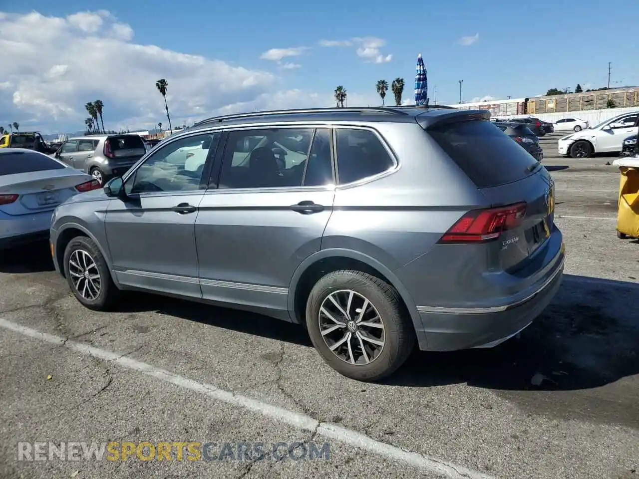 2 Photograph of a damaged car 3VV3B7AX5MM067466 VOLKSWAGEN TIGUAN 2021
