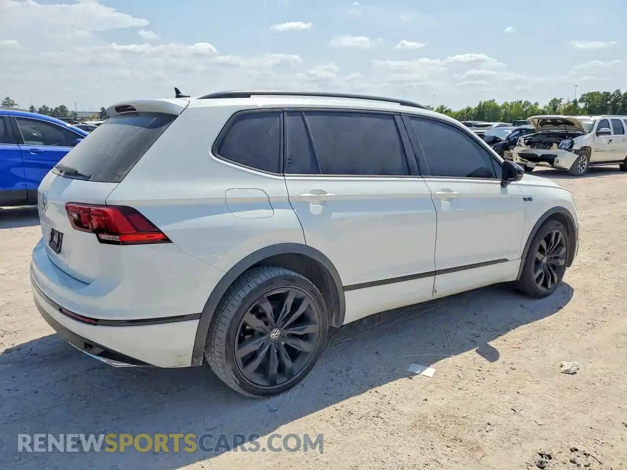 3 Photograph of a damaged car 3VV3B7AX6MM068495 VOLKSWAGEN TIGUAN 2021