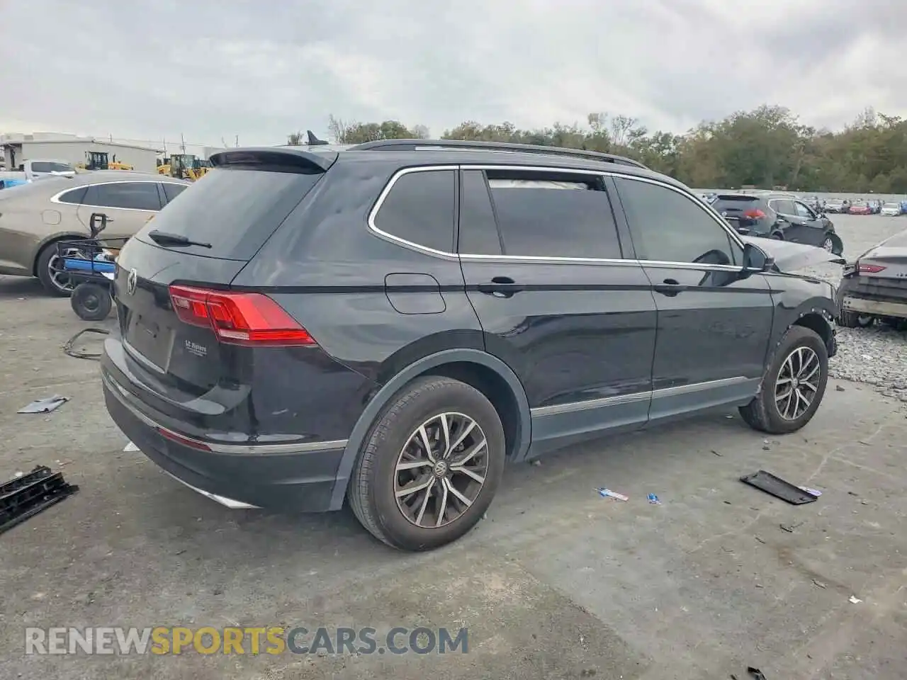 3 Photograph of a damaged car 3VV3B7AX6MM080839 VOLKSWAGEN TIGUAN 2021