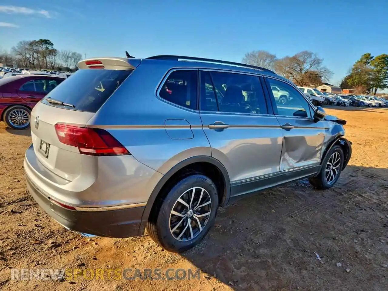 3 Photograph of a damaged car 3VV3B7AX7MM050393 VOLKSWAGEN TIGUAN 2021